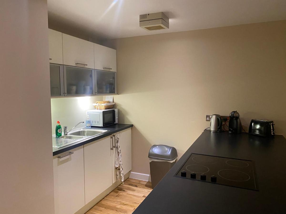 City Centre 2 Bedroom Apartment, Secure Parking. Glasgow Ngoại thất bức ảnh