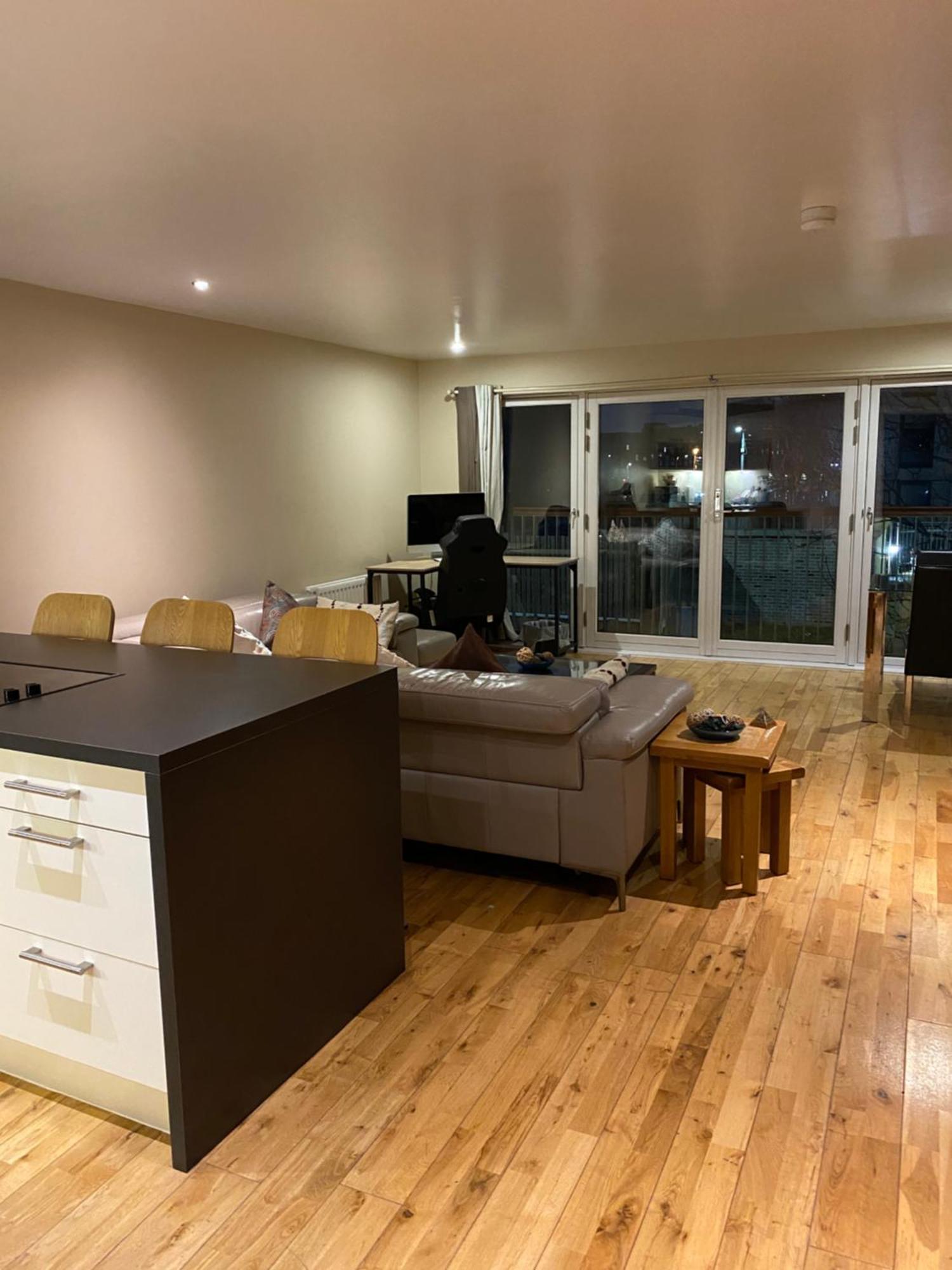 City Centre 2 Bedroom Apartment, Secure Parking. Glasgow Ngoại thất bức ảnh